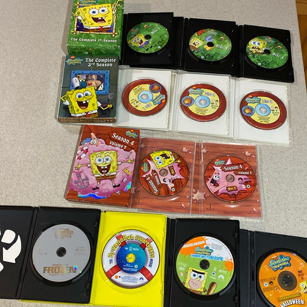 12 Sponge Bob DVDs - seasons 1, 2, 3 + four additional